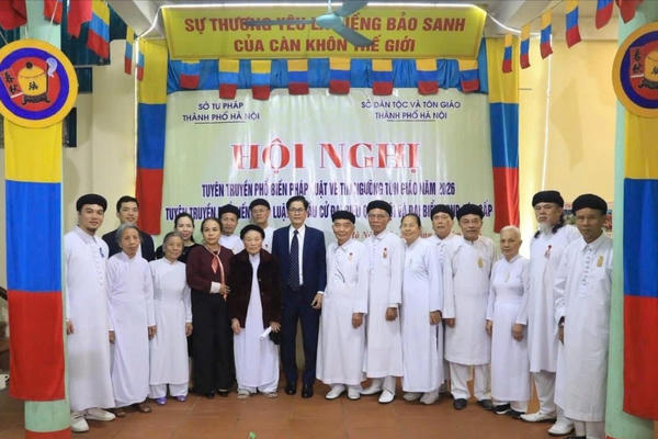 Đẩy mạnh tuyên truyền pháp luật bầu cử cho đồng bào tôn giáo