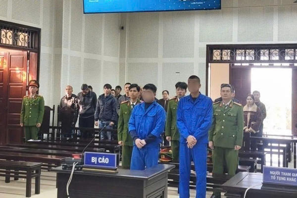 Quảng Ninh: Tổ chức đưa 26 người nhập cảnh trái phép, hai bị cáo lĩnh hơn 16 năm tù