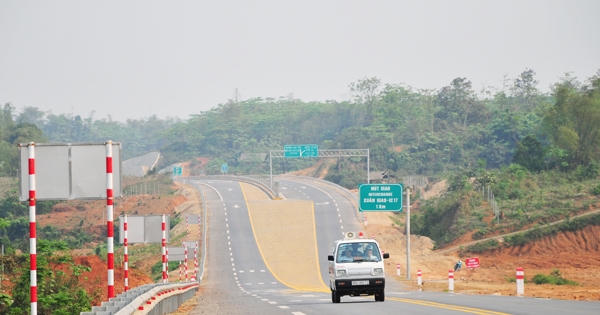 Đầu tư gần 3.300 tỷ đồng xây cao tốc Tuyên Quang - Phú Thọ Đầu tư gần 3.300 tỷ đồng xây cao tốc Tuyên Quang - Phú Thọ