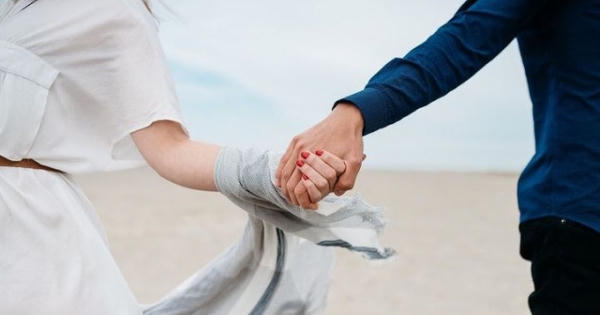 Bỗng một ngày chúng mình chán nhau!