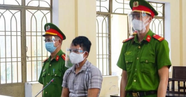 Người cha dùng dao đâm chết con trai 3 tuổi rồi tự tử trong cơn say