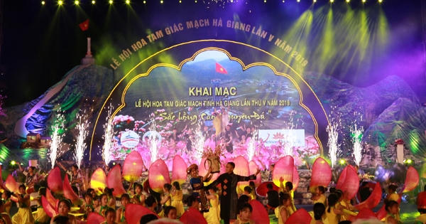 Hà Giang: Khai mạc Lễ hội Hoa Tam giác mạch lần thứ V