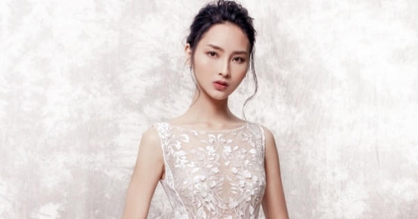 MC Huyền Trang Mù Tạt đẹp cuốn hút trong trang phục ren xuyên thấu