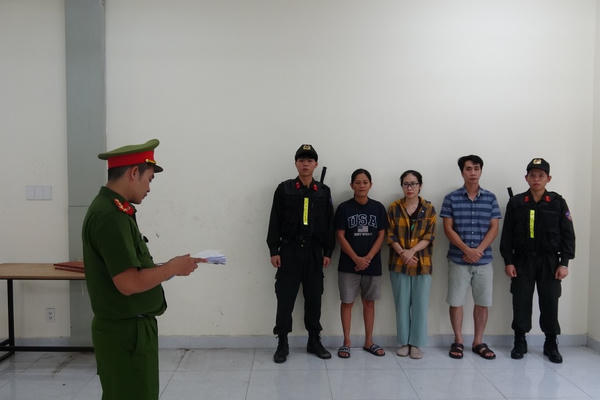 Triệt phá đường dây sản xuất, mua bán trái phép chất độc dùng trong nha khoa