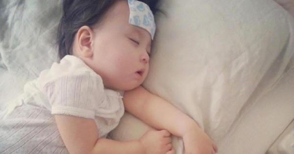 Các bước xử trí khi con bạn bị sốt Các bước xử trí khi con bạn bị sốt