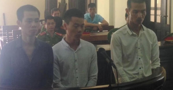 "Gánh" thêm 19 năm tù vì mua ma túy vào trại giam