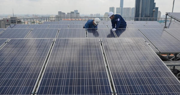 Vì sao EVN dừng mua điện mặt trời mái nhà sau ngày 31/12/2020? Vì sao EVN dừng mua điện mặt trời mái nhà sau ngày 31/12/2020?