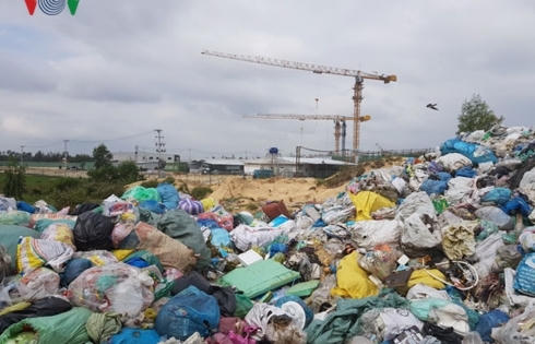 Rác thải bủa vây các xã ven biển Quảng Nam