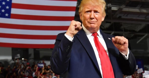 Bầu cử Mỹ 2020: Ông Trump lên sẵn kế hoạch ăn mừng tái đắc cử