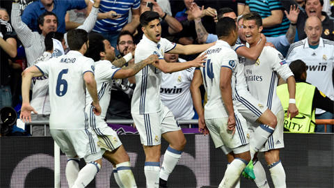 Ronaldo lập hat-trick, Real hạ gục Bayern sau 120 phút kịch tính Ronaldo lập hat-trick, Real hạ gục Bayern sau 120 phút kịch tính