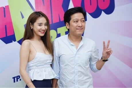 Ngày càng hở bạo, Nhã Phương trở thành gái hư khi yêu Trường Giang?