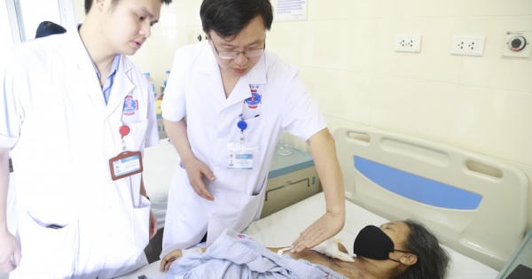 Bỏ dở phác đồ điều trị, người phụ nữ bị tái phát khối u vú to hơn quả bưởi Bỏ dở phác đồ điều trị, người phụ nữ bị tái phát khối u vú to hơn quả bưởi