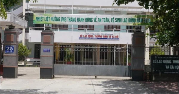 Buộc thôi việc vợ nguyên Phó Giám đốc Sở LĐ-TB-XH Bình Định vừa bị bắt