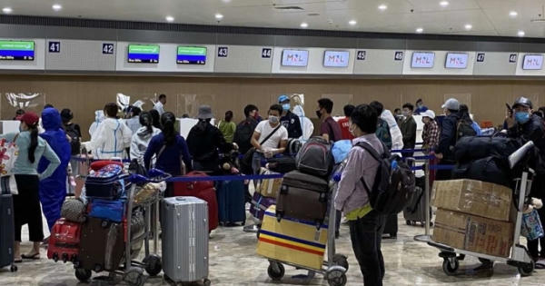 Gần 200 công dân Việt từ Philippines về nước an toàn