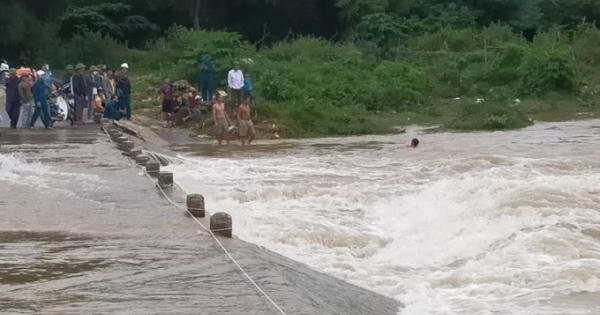 Nghệ An: Người đàn ông bị nước lũ cuốn mất tích khi đi bộ qua cầu tràn để mua gạo