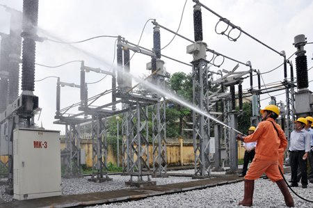 Tặng gói dịch vụ điện gia tăng đối với toàn bộ khách hàng Tặng gói dịch vụ điện gia tăng đối với toàn bộ khách hàng