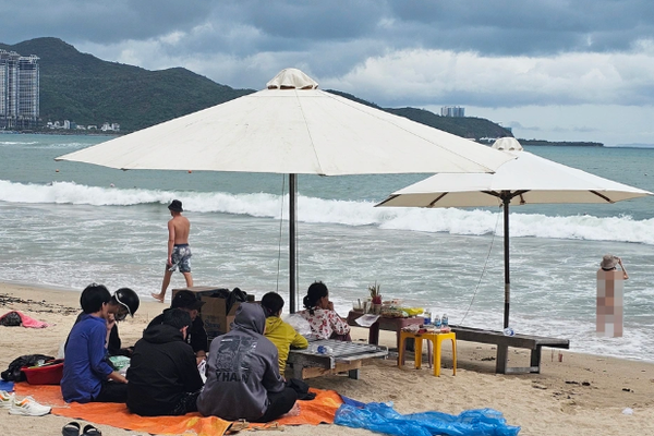 Nam thanh niên mất tích khi tắm biển Nha Trang