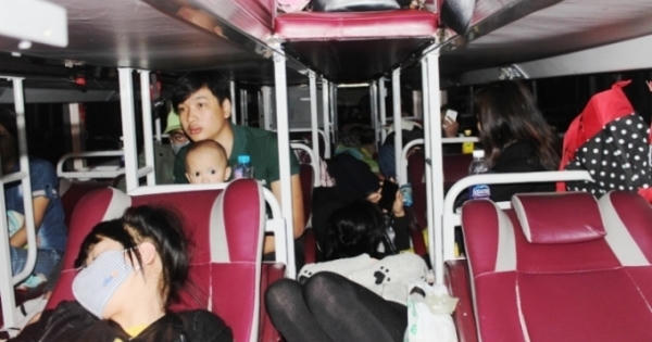 Ninh Bình: Xử lý gần 40 trường hợp xe nhồi nhét khách trong dịp nghỉ lễ Ninh Bình: Xử lý gần 40 trường hợp xe nhồi nhét khách trong dịp nghỉ lễ
