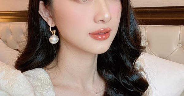 Mỹ nhân bị gạ gẫm "ngủ 1 đêm bao nhiêu tiền cũng được" mặc hững hờ ngực đầy gợi cảm