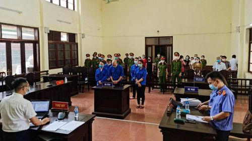 Dũng “trọc” nhận 42 tháng tù vì tổ chức sử dụng ma tuý