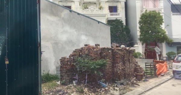 Đất đã có chủ, đối tượng lạ xếp gạch ngăn cản xây dựng