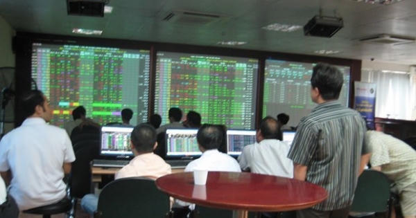 Khối ngoại giảm mạnh bán ròng xuống mức thấp nhất trong 4 tháng