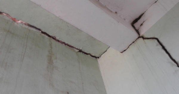 Làm đường nứt nhà dân, bảo hiểm xây dựng chưa minh bạch việc chi trả bồi thường? Làm đường nứt nhà dân, bảo hiểm xây dựng chưa minh bạch việc chi trả bồi thường?