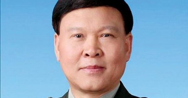 Thượng tướng nghĩ "hạ cánh an toàn", ai ngờ vẫn phải tự... treo cổ