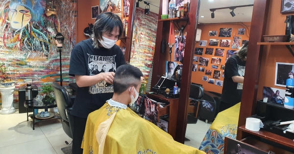 Nhiều địa phương nới lỏng lệnh cấm khi Covid-19 được kiểm soát