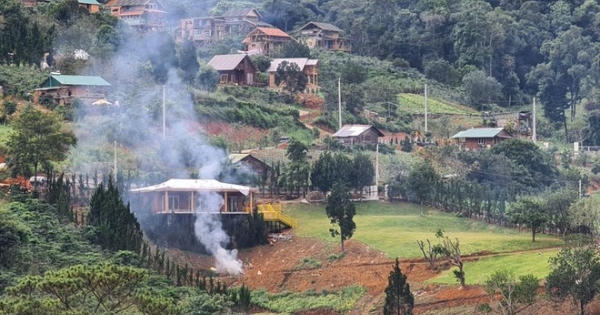 Hàng chục ngôi nhà tại 'làng biệt thự' dưới chân núi Voi xây dựng trái phép trên đất lâm nghiệp