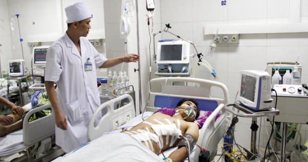 Bệnh viện Đa khoa tỉnh Bắc Giang: Cấp cứu hai ca tai nạn lao động nghiêm trọng