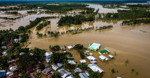 Bản tin Quốc tế Plus số 46: Bão Tembin tấn công Philippines, hơn 180 người thiệt mạng