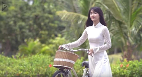 'Thánh nữ' Bolero đẹp tựa nàng thơ trong bản cover mới