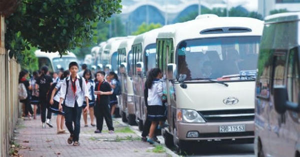 Nhức nhối tình trạng xe 'quá đát' đưa đón học sinh