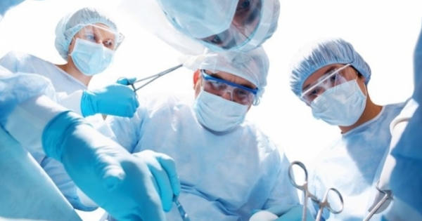 Bị vi khuẩn ăn gần hết "của quý" sau khi phẫu thuật ung thư