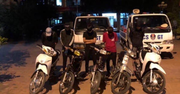 Nhóm “quái xế” phóng xe như bay, rú ga, nẹt bô, bốc đầu để “thể hiện”