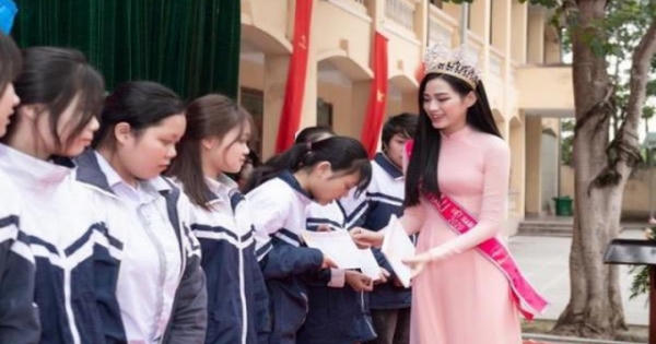 Hoa hậu Đỗ Thị Hà ra mắt quỹ học bổng mang tên mình Hoa hậu Đỗ Thị Hà ra mắt quỹ học bổng mang tên mình