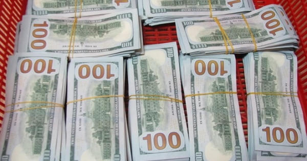 Phát hiện gần nửa triệu USD vận chuyển trái phép từ Campuchia về Việt Nam
