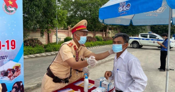 CSGT Nghệ An: Chung tay phòng chống dịch Covid-19