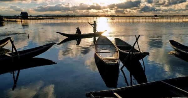 Ngỡ ngàng những bức ảnh tham gia cuộc thi ảnh nghệ thuật sinh viên 2016