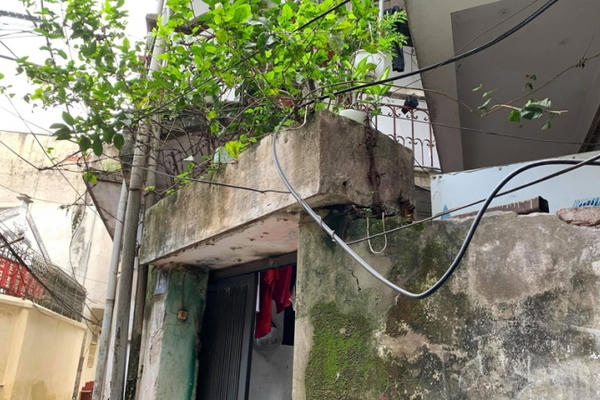 Người mẹ cạn nước mắt khi biết con trai chém vợ và cháu nội tử vong tại Hà Nội