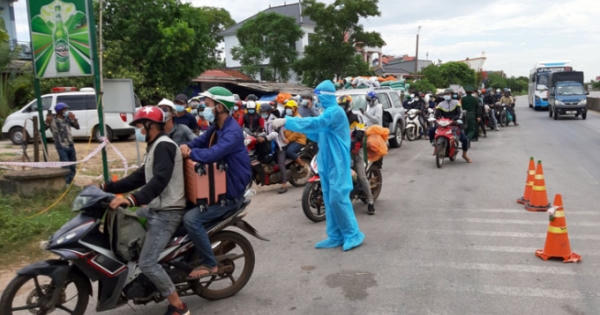 Công an huyện Thạch Thất vào cuộc vụ một người phụ nữ bị một nam thanh niên "tung cước" phải nhập viện
