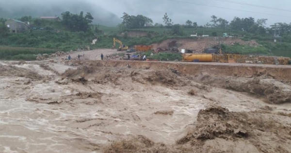 Hà Giang: Đã tìm thấy thi thể hai mẹ con bị lũ cuốn