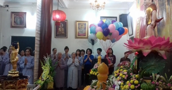 Những hình ảnh đẹp nhất tại đại lễ Phật Đản ở chùa Cát Linh