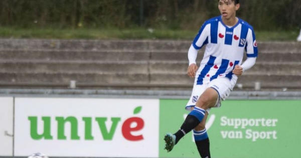 Chuyên gia chê Heerenveen không biết sử dụng Văn Hậu