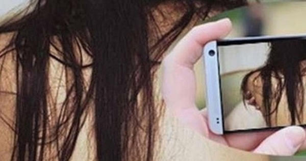 Bắc Giang: Lấy trộm clip 'nóng' rồi tống tiền người yêu của bạn