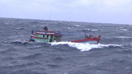 Tàu cá Đà Nẵng gặp nạn