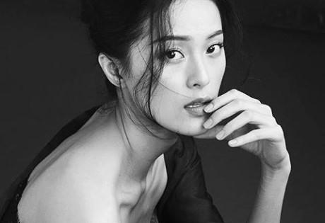 Hạ Vi ẩn ý chê trách người 'nói vòng vo' về chuyện tình cảm Hạ Vi ẩn ý chê trách người 'nói vòng vo' về chuyện tình cảm