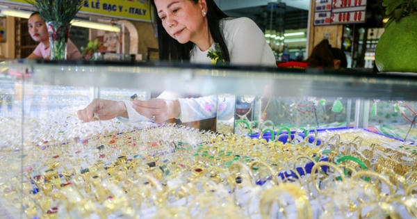 Kinh tế 24h: Xuất khẩu rau, quả cán mốc 1 tỷ USD, giá vàng SJC giảm mạnh