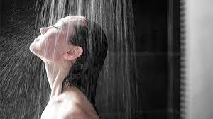 Thừa Thiên – Huế: 3 nam sinh quay clip nữ sinh lớp 9 đang tắm rồi tống tiền